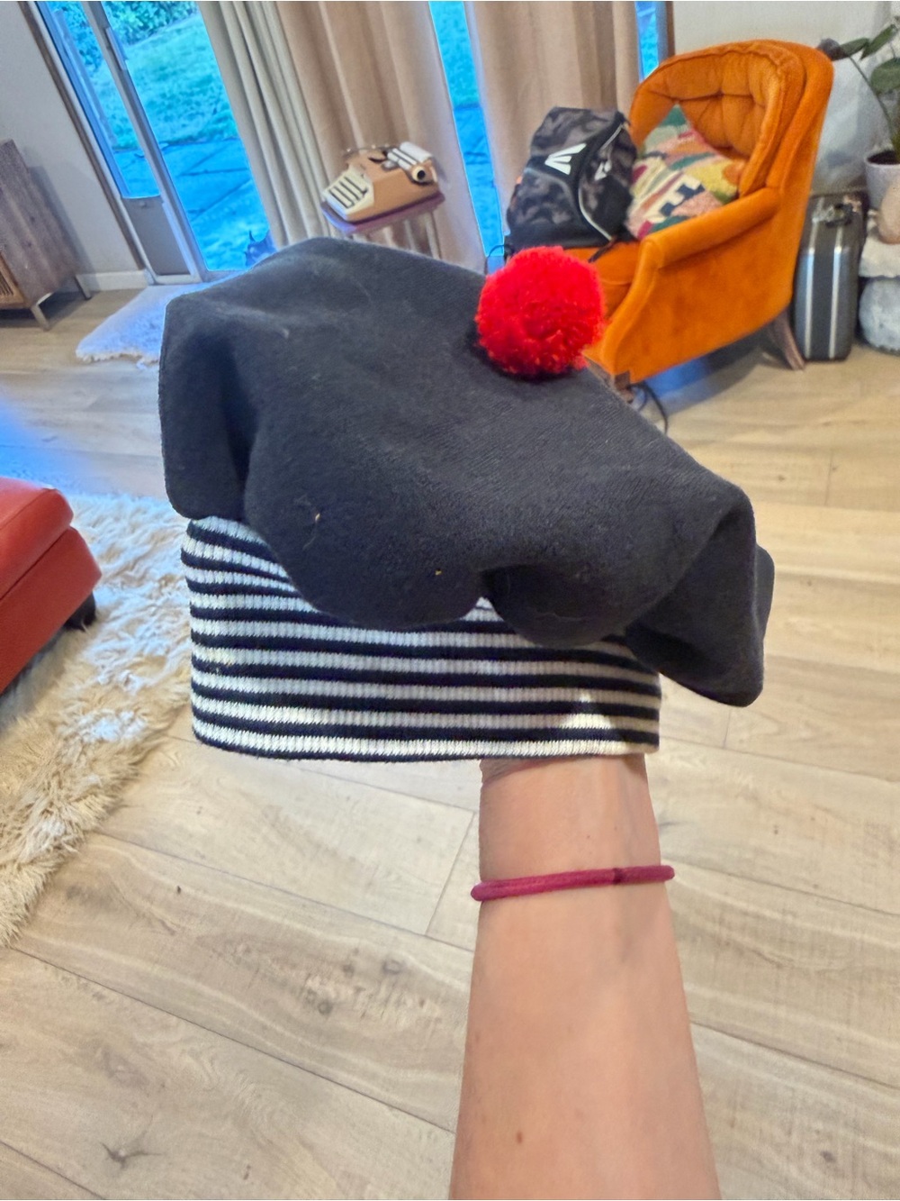 Sailor beret with red Pom-pom - for young one - Picture 2 of 5